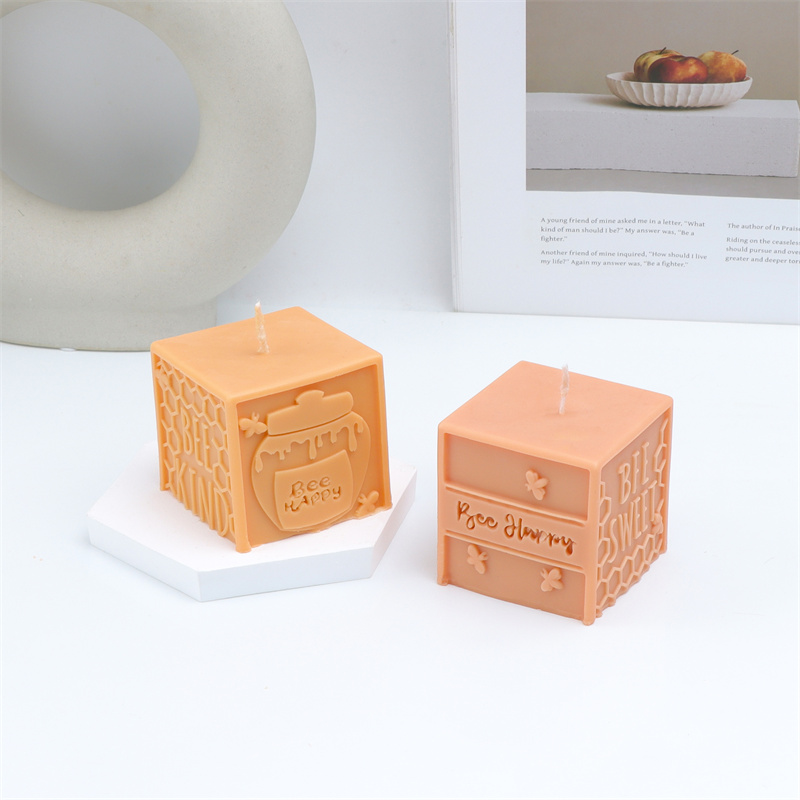 3D Honeycomb Pillar Bee Silico - Art Craft Letter A review and price