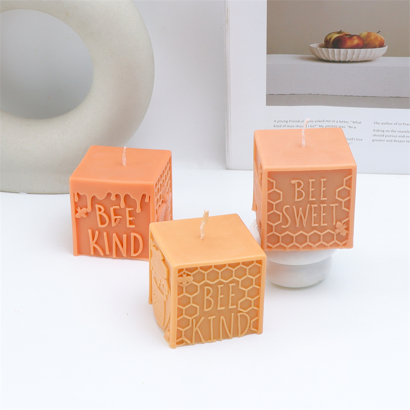 3D Honeycomb Pillar Bee Silico - Art Craft Letter A review and price